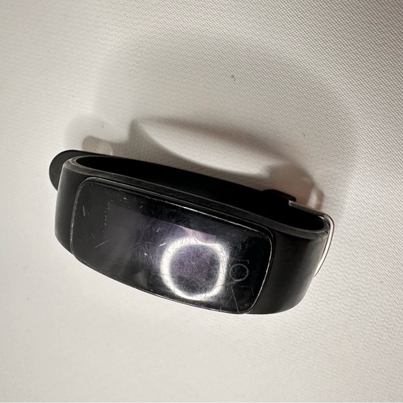 Fitbit Alta Activity Health Fitness Watch Black Thin Band - Picture 4 of 6